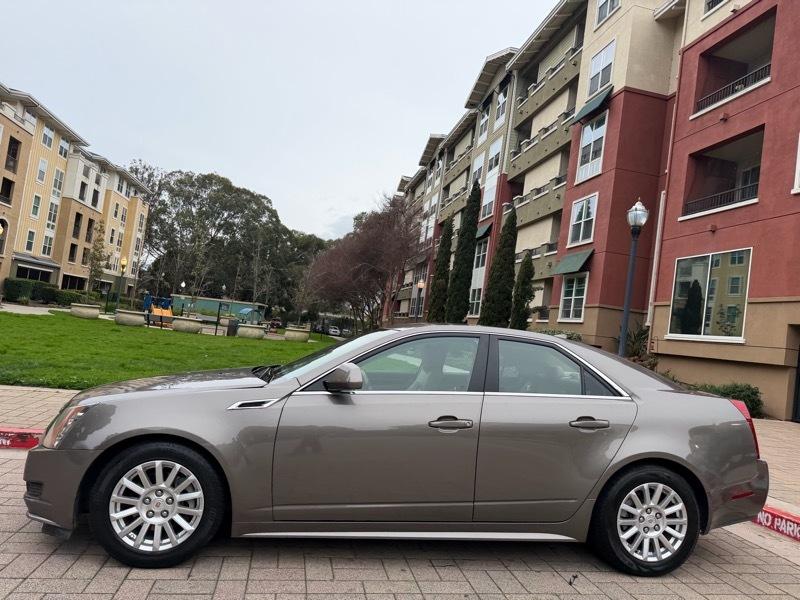 Cadillac CTS Luxury 2012
