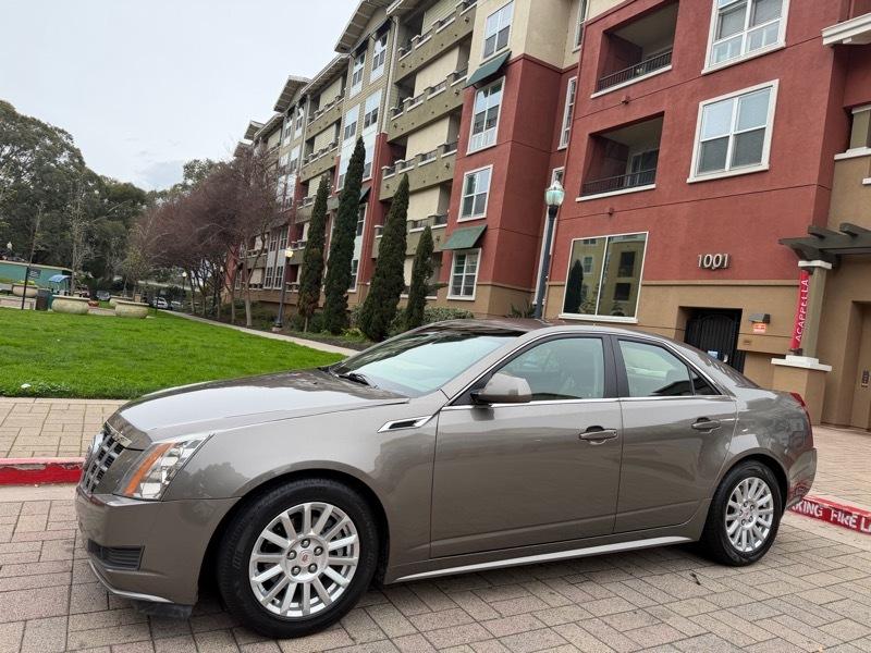 Cadillac CTS Luxury 2012