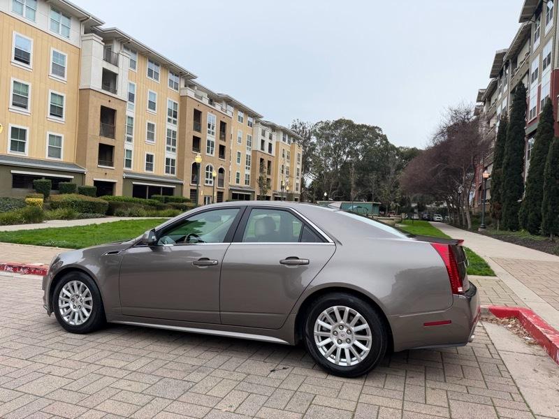 Cadillac CTS Luxury 2012