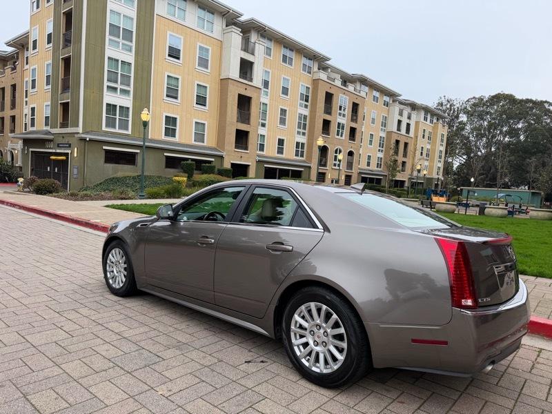 Cadillac CTS Luxury 2012