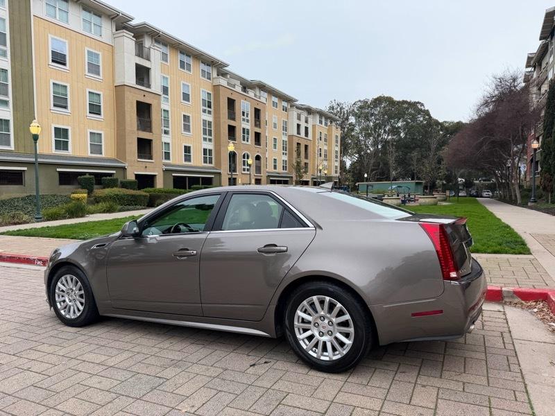 Cadillac CTS Luxury 2012