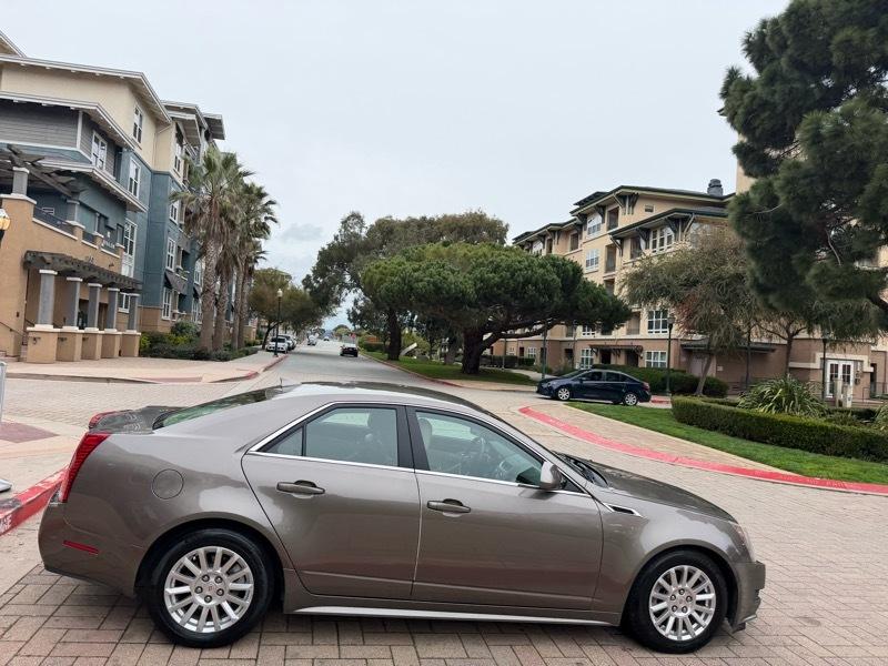 Cadillac CTS Luxury 2012