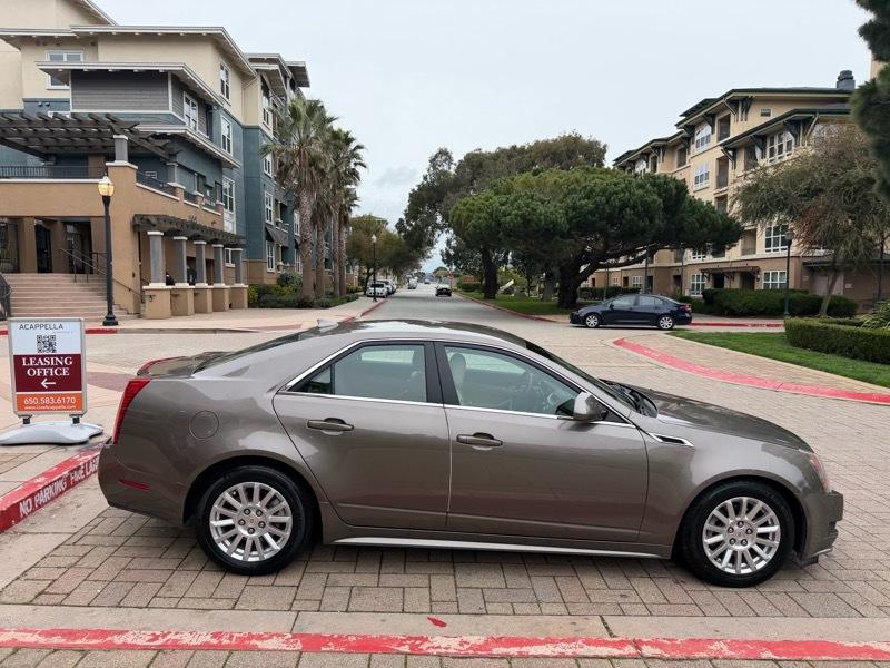 Cadillac CTS Luxury 2012