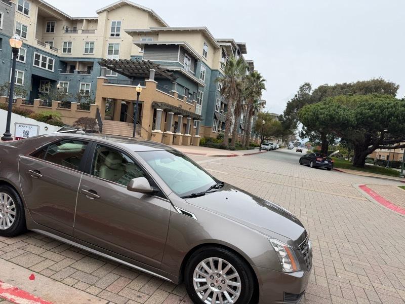 Cadillac CTS Luxury 2012