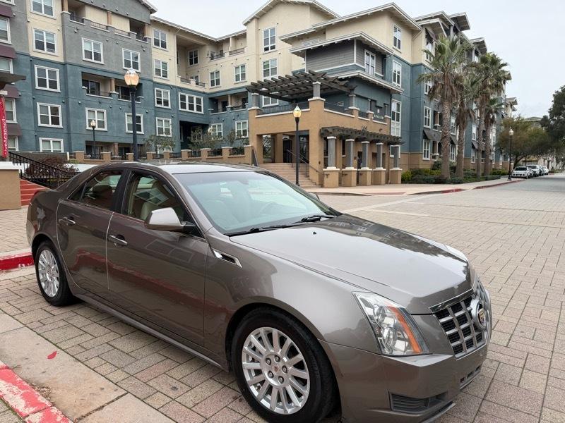 Cadillac CTS Luxury 2012
