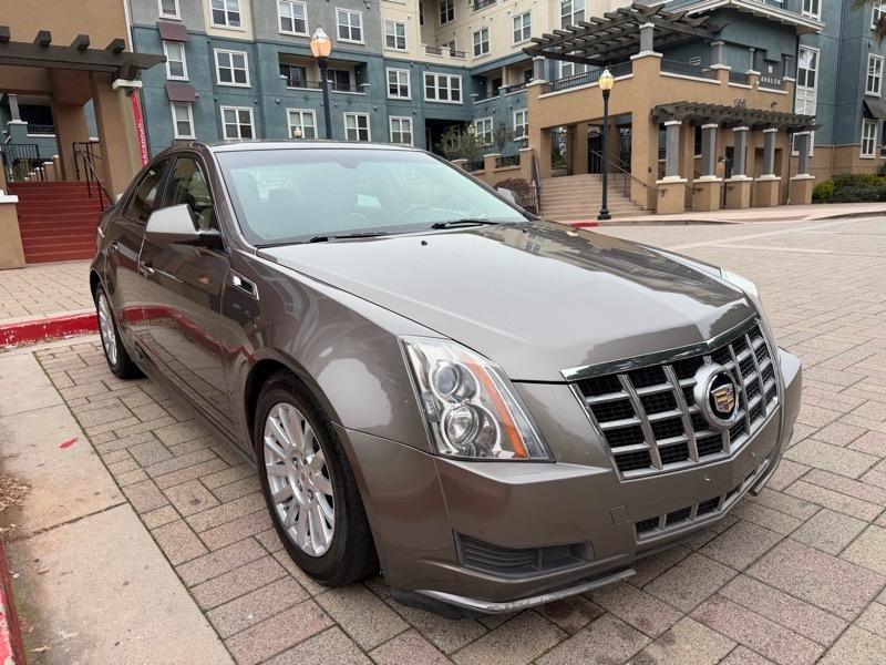 Cadillac CTS Luxury 2012