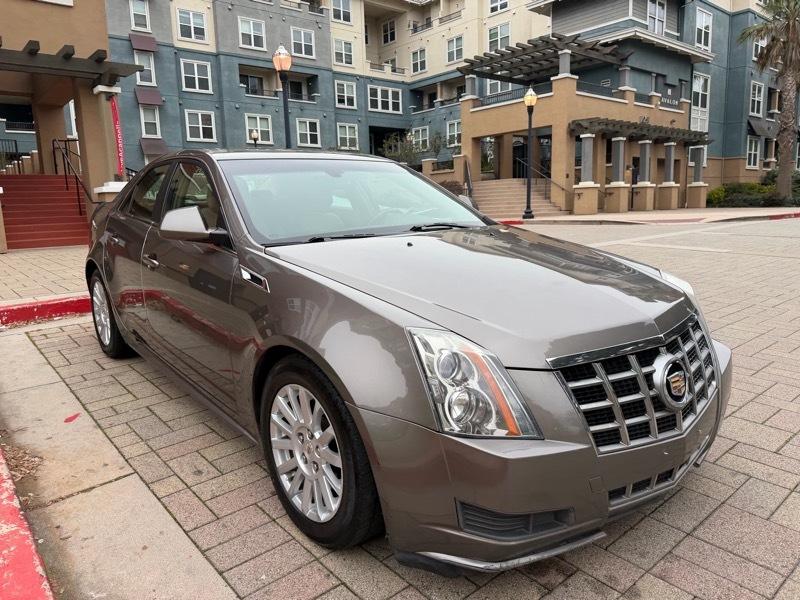 Cadillac CTS Luxury 2012