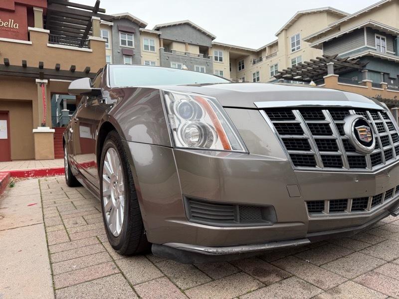 Cadillac CTS Luxury 2012