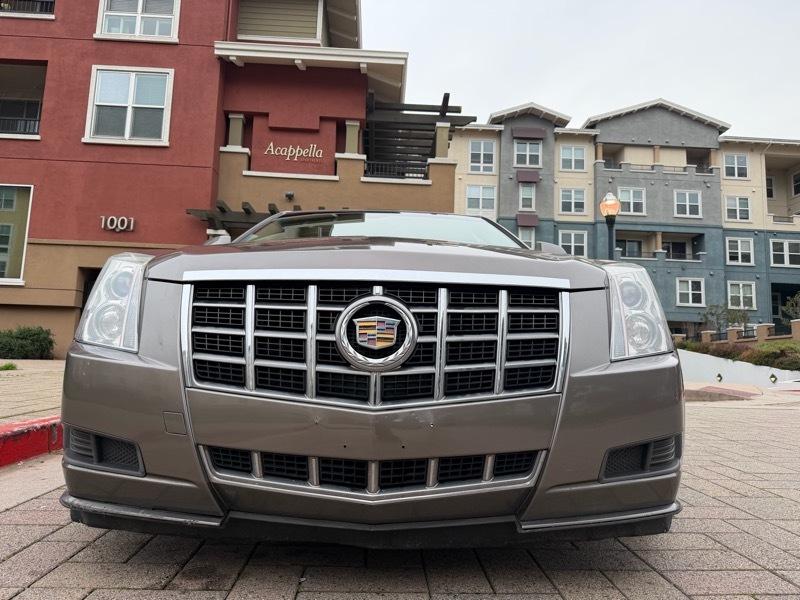 Cadillac CTS Luxury 2012