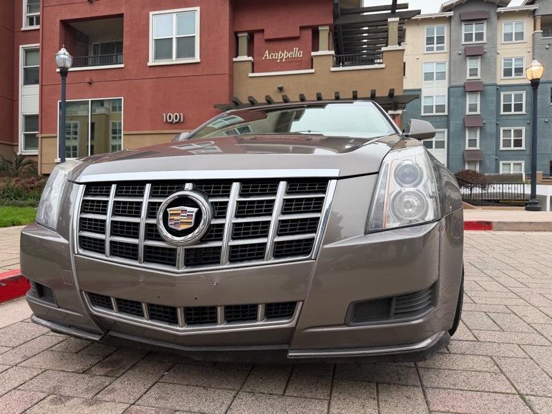 Cadillac CTS Luxury 2012