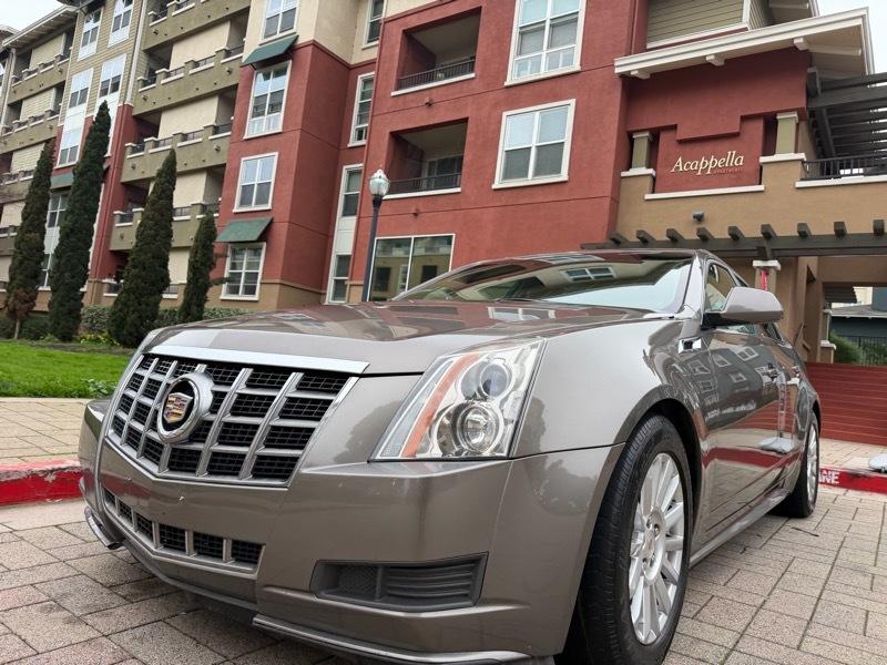 Cadillac CTS Luxury 2012