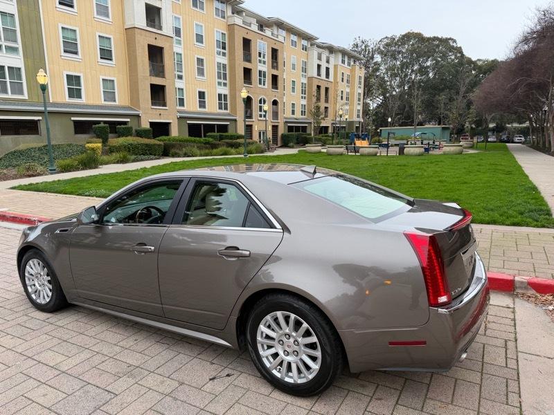 Cadillac CTS Luxury 2012
