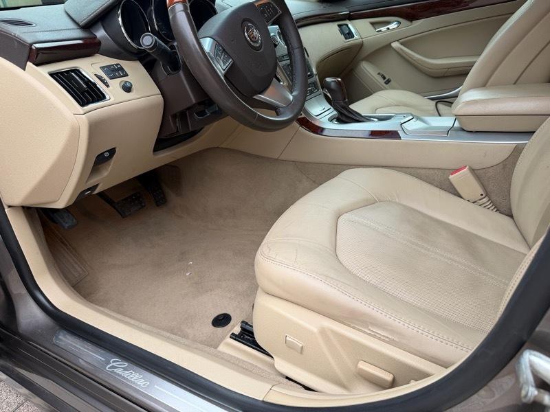 Cadillac CTS Luxury 2012