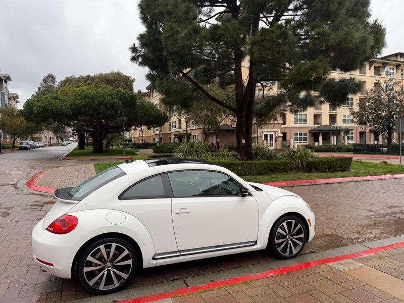 Volkswagen Beetle 2.0T Turbo 2013
