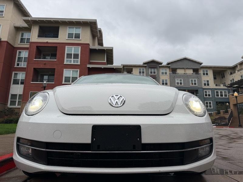 Volkswagen Beetle 2.0T Turbo 2013