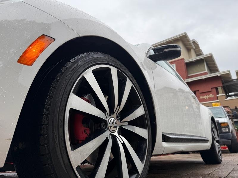 Volkswagen Beetle 2.0T Turbo 2013