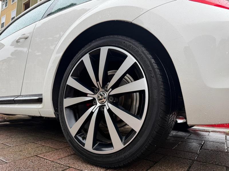 Volkswagen Beetle 2.0T Turbo 2013