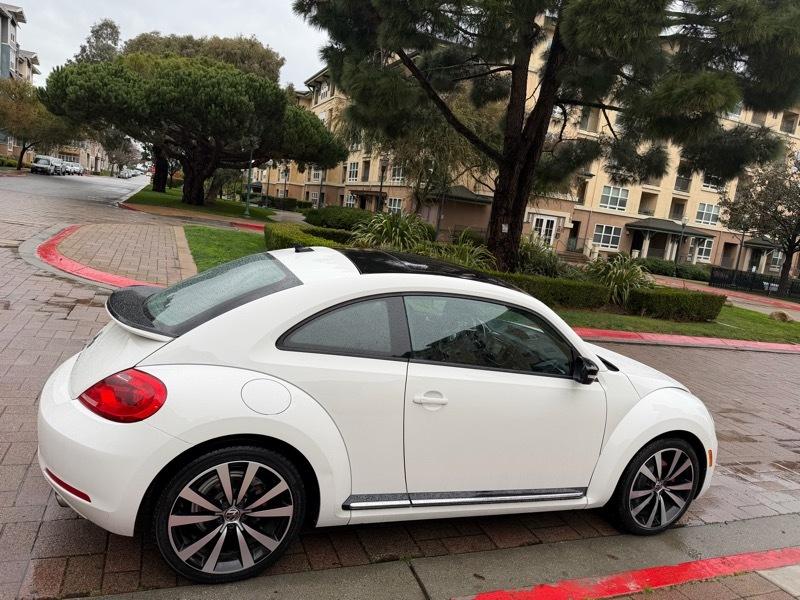Volkswagen Beetle 2.0T Turbo 2013