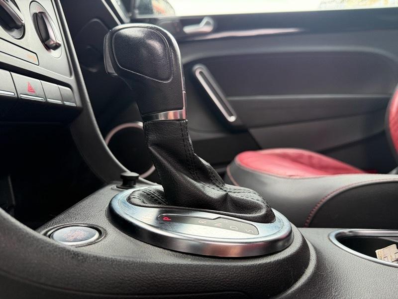 Volkswagen Beetle 2.0T Turbo 2013