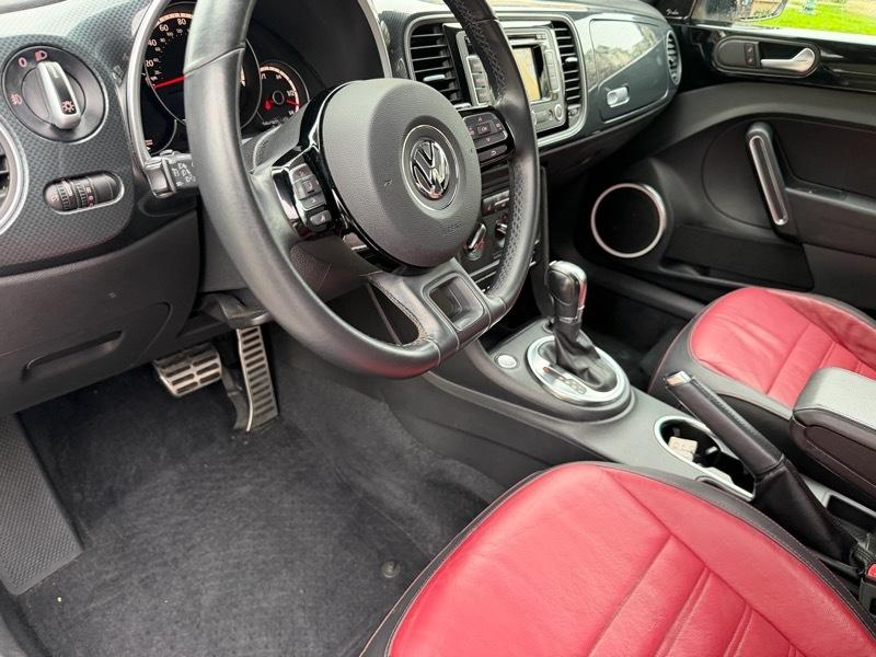 Volkswagen Beetle 2.0T Turbo 2013