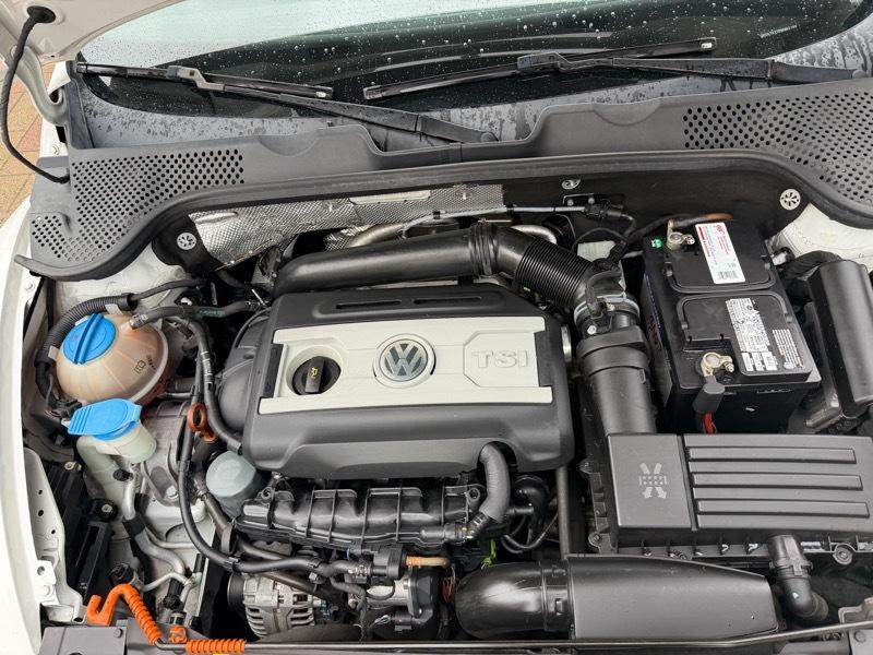 Volkswagen Beetle 2.0T Turbo 2013