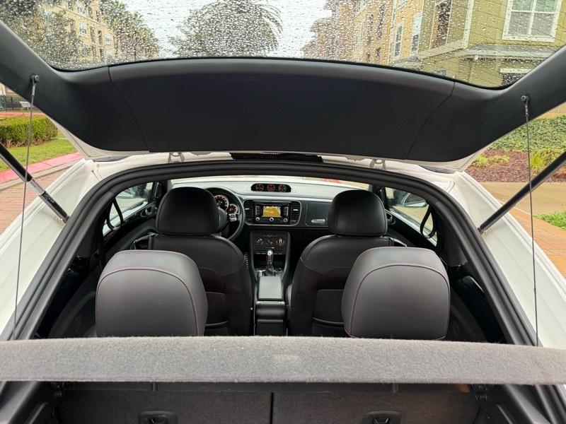 Volkswagen Beetle 2.0T Turbo 2013