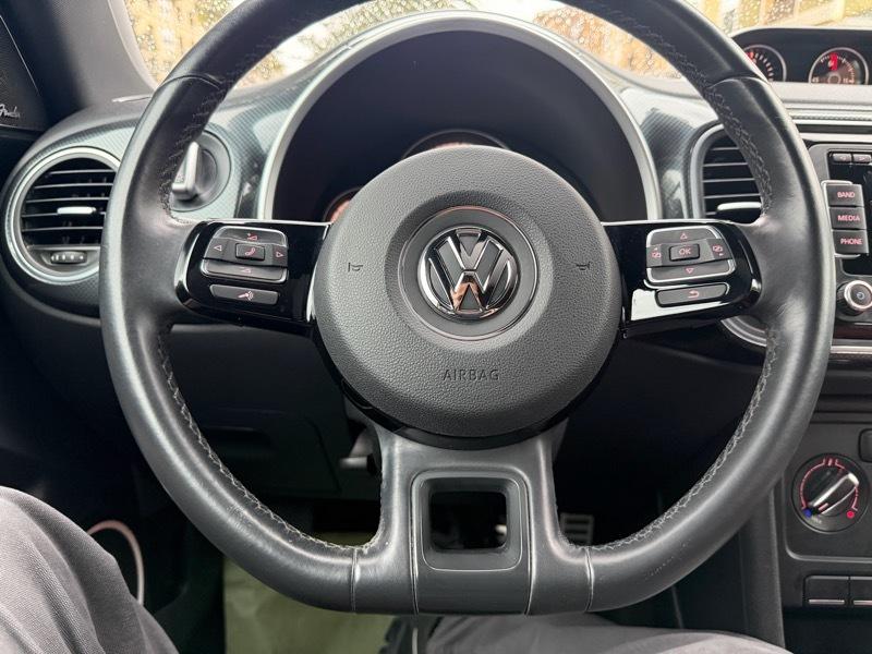 Volkswagen Beetle 2.0T Turbo 2013