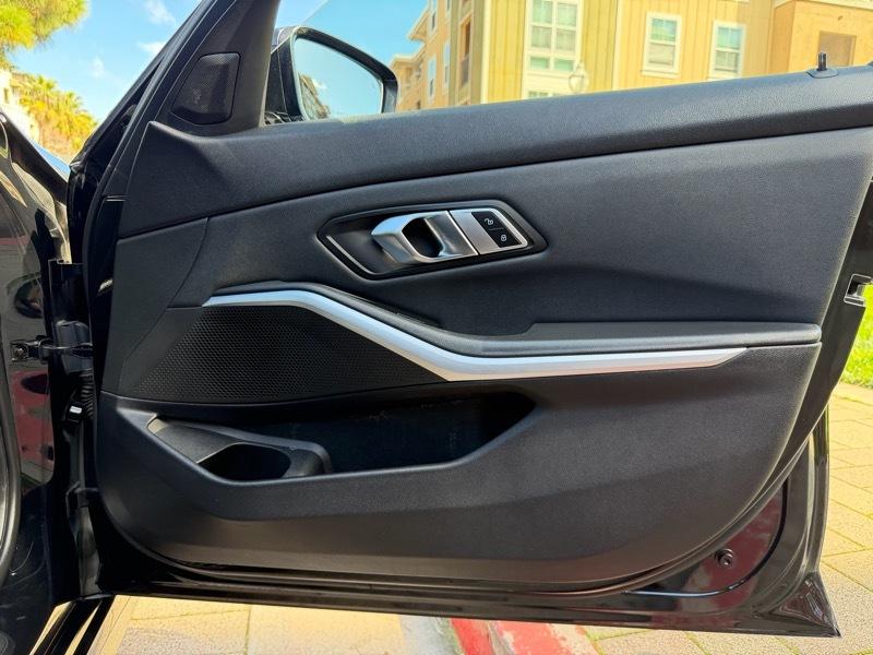 BMW 3-Series 330i 2019