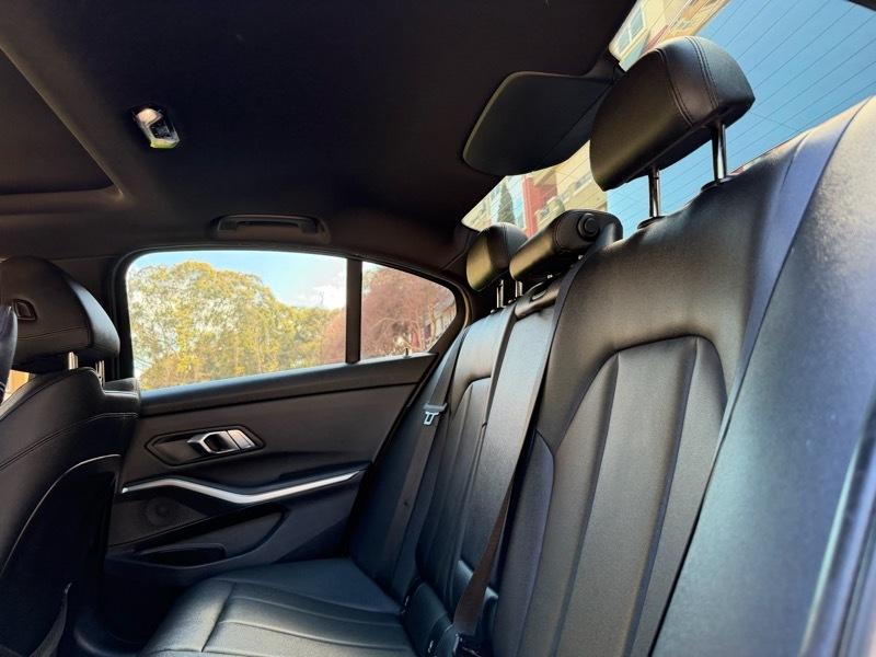 BMW 3-Series 330i 2019