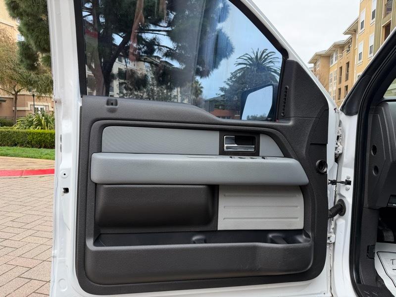 Ford F-150 4WD SuperCrew 150" XL 2014