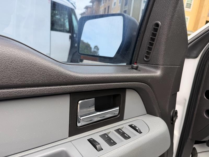 Ford F-150 4WD SuperCrew 150" XL 2014