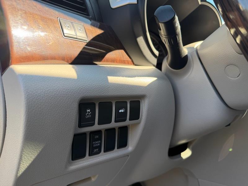 Nissan Quest 3.5 SL 2012