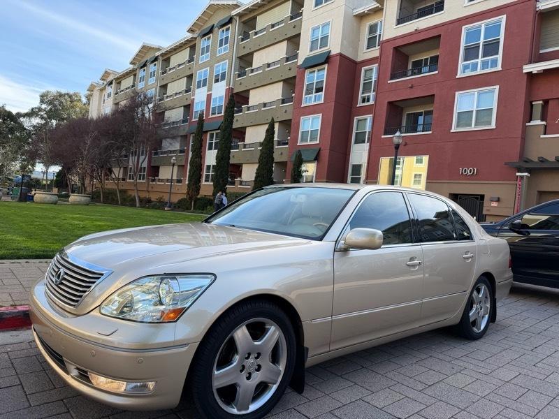 Lexus LS 430 Sedan 2005