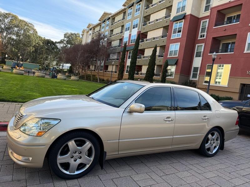 Lexus LS 430 Sedan 2005