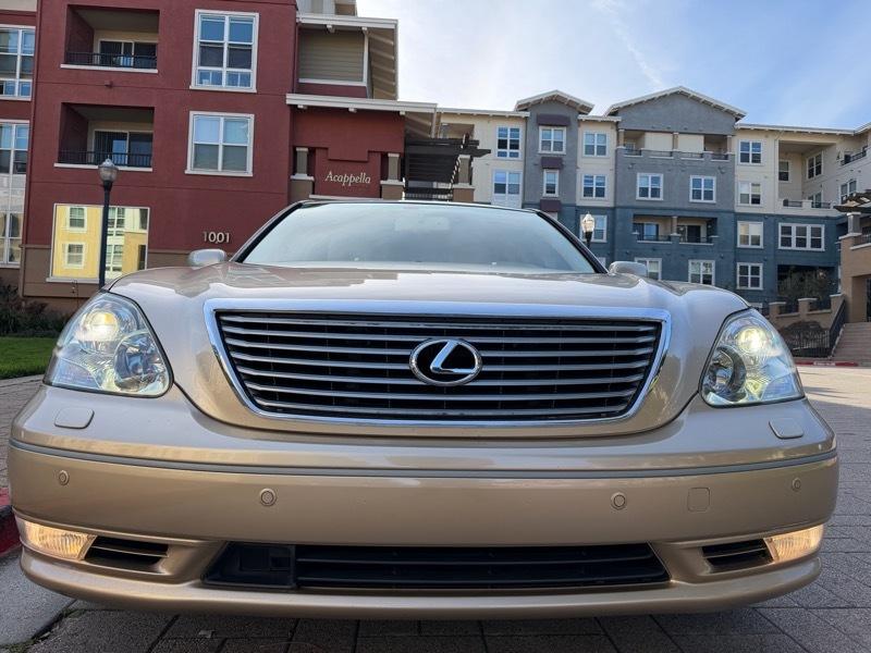 Lexus LS 430 Sedan 2005