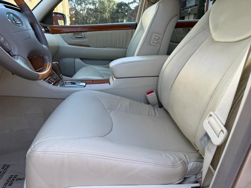 Lexus LS 430 Sedan 2005