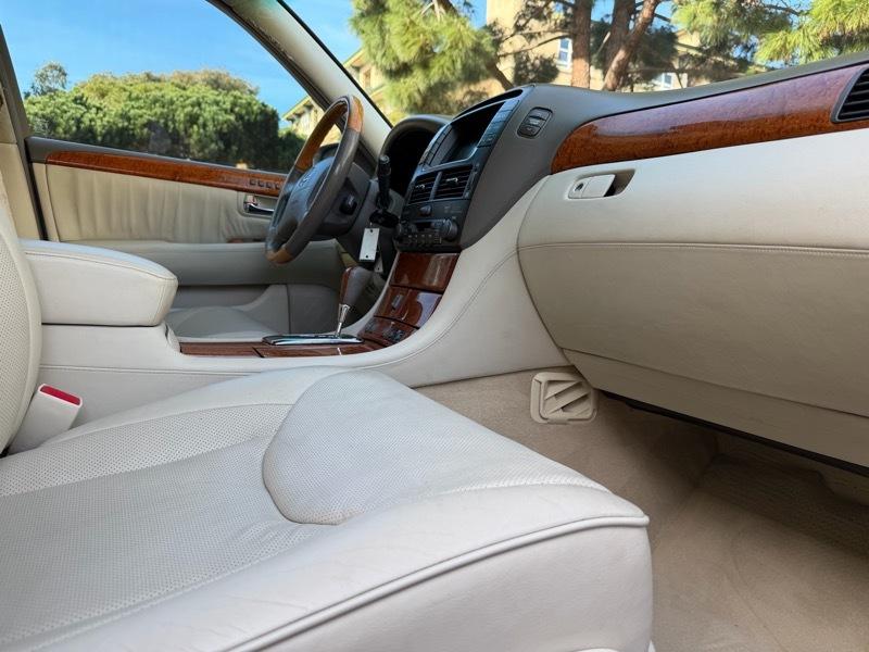 Lexus LS 430 Sedan 2005