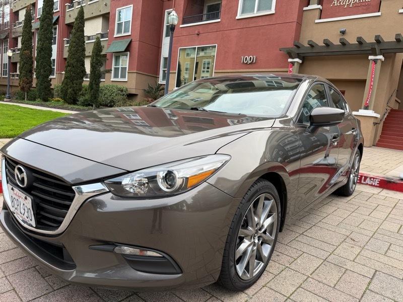 Mazda MAZDA3 s Grand Touring AT 5-Door 2018