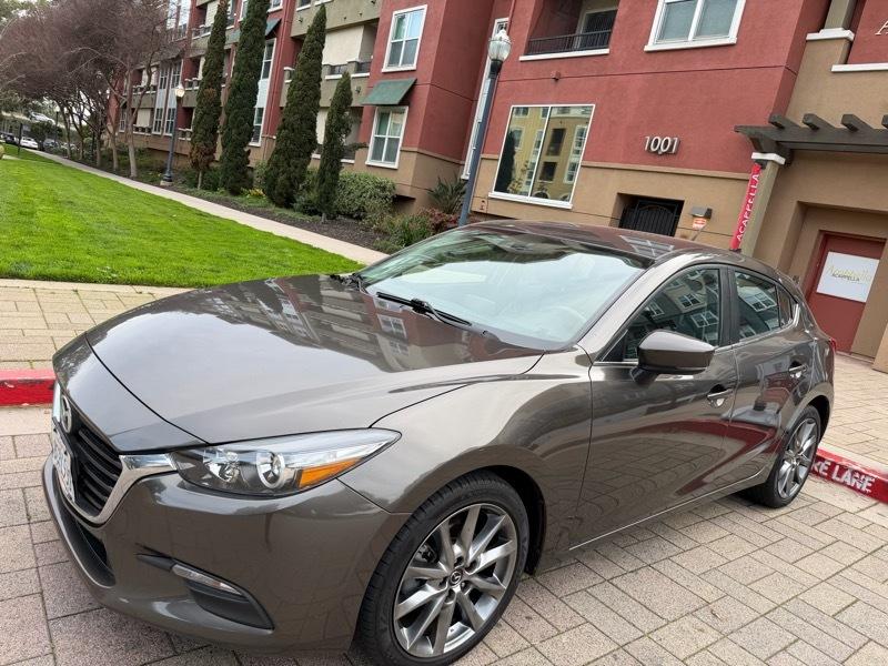 Mazda MAZDA3 s Grand Touring AT 5-Door 2018