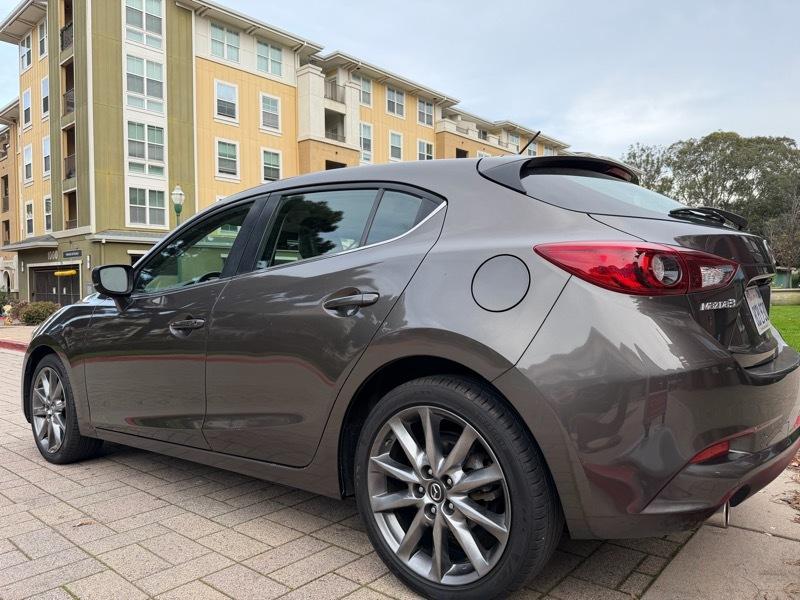 Mazda MAZDA3 s Grand Touring AT 5-Door 2018