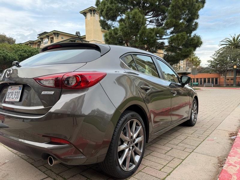 Mazda MAZDA3 s Grand Touring AT 5-Door 2018
