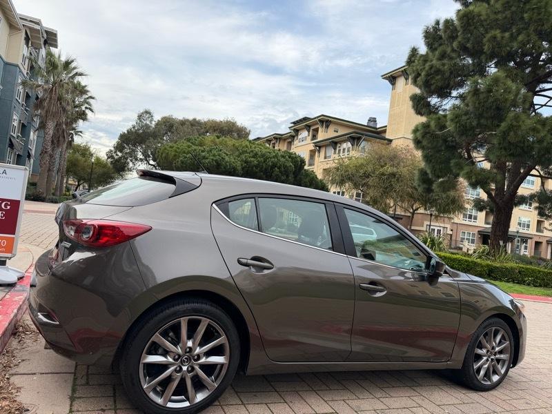 Mazda MAZDA3 s Grand Touring AT 5-Door 2018