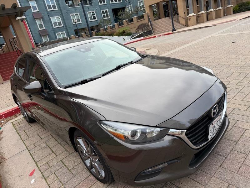 Mazda MAZDA3 s Grand Touring AT 5-Door 2018