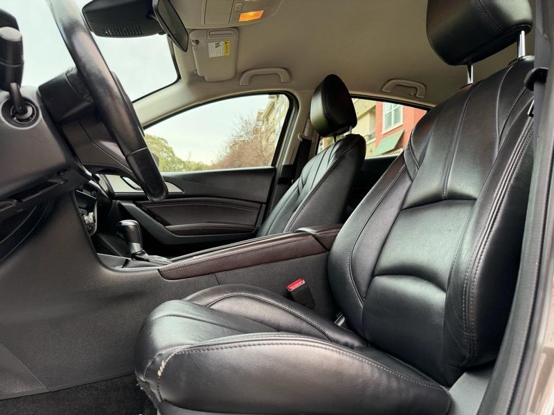 Mazda MAZDA3 s Grand Touring AT 5-Door 2018