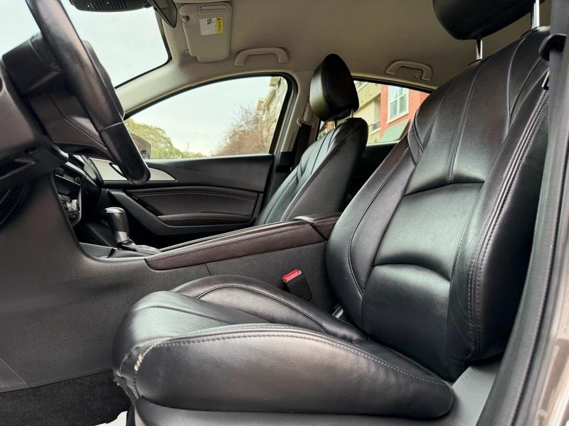 Mazda MAZDA3 s Grand Touring AT 5-Door 2018