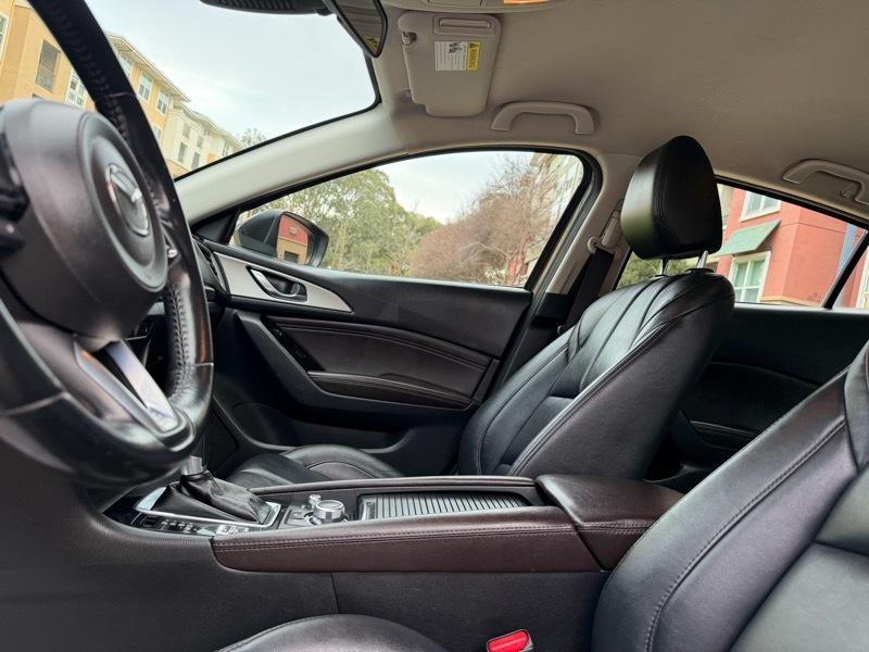 Mazda MAZDA3 s Grand Touring AT 5-Door 2018