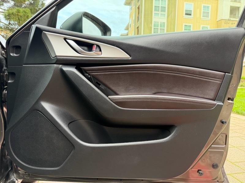 Mazda MAZDA3 s Grand Touring AT 5-Door 2018