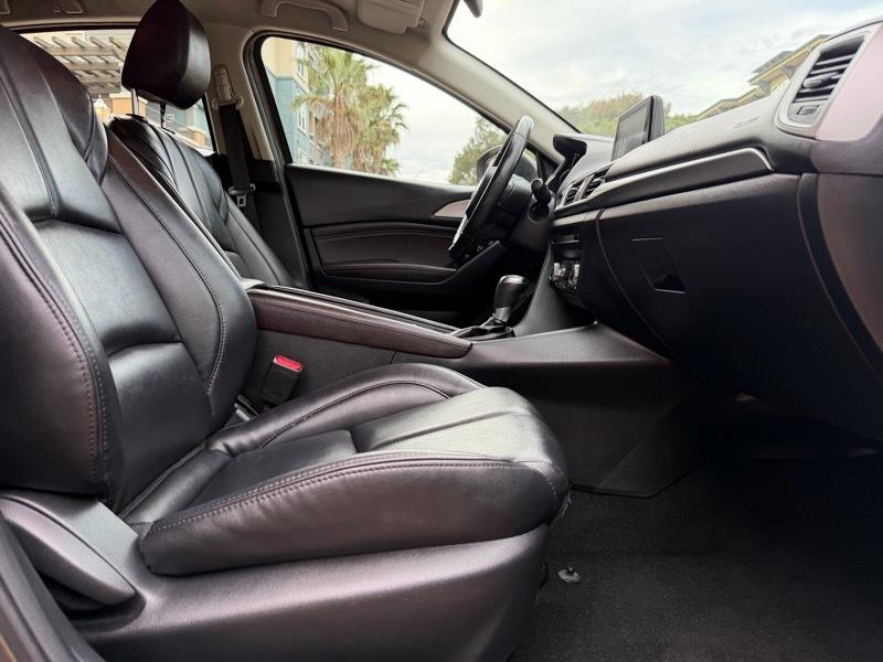 Mazda MAZDA3 s Grand Touring AT 5-Door 2018