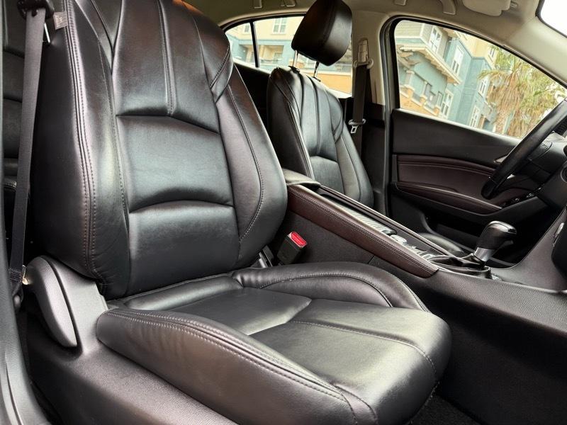 Mazda MAZDA3 s Grand Touring AT 5-Door 2018