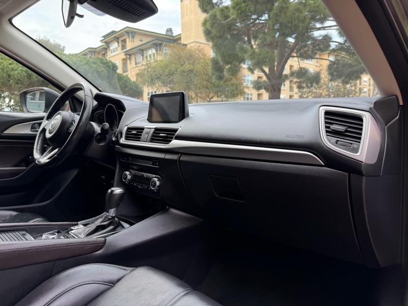 Mazda MAZDA3 s Grand Touring AT 5-Door 2018